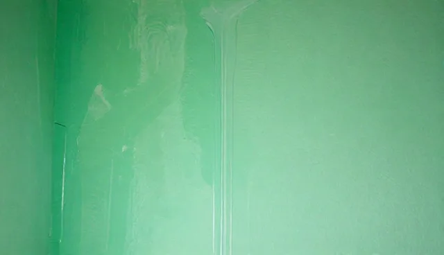 卫生间防水施工中如何应对温度变化问题？